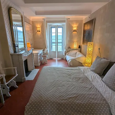 Les Chapeliers Bed & Breakfast Claviers Exterior photo